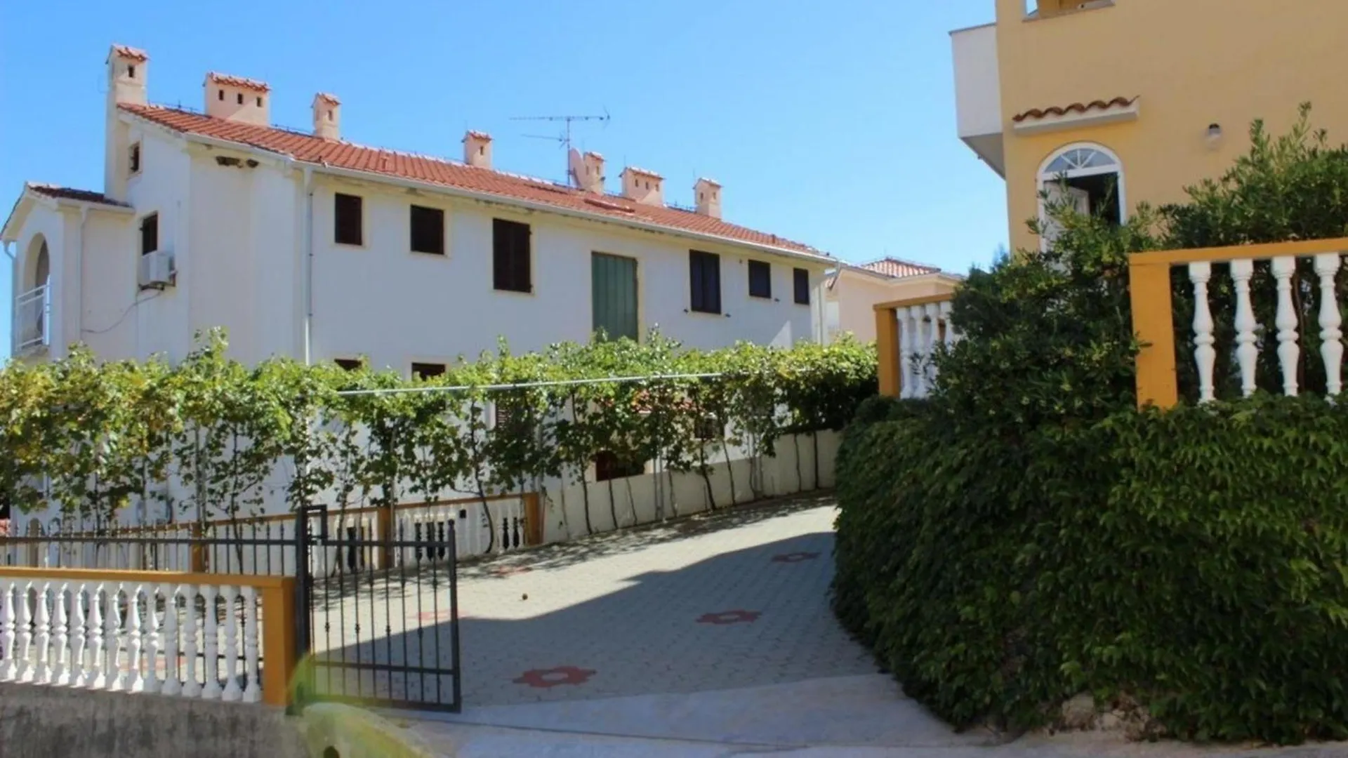 Apartment Wohnung In Baska Mit Eigenem Balkon - B59585